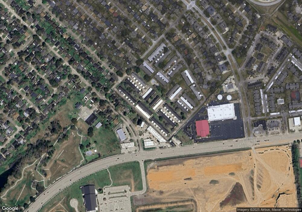 3954 Laura Leigh Dr, Friendswood, TX 77546 - photo 1