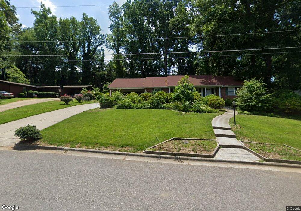 704 Oakdale Dr, Statesville, NC 28677 - photo 1