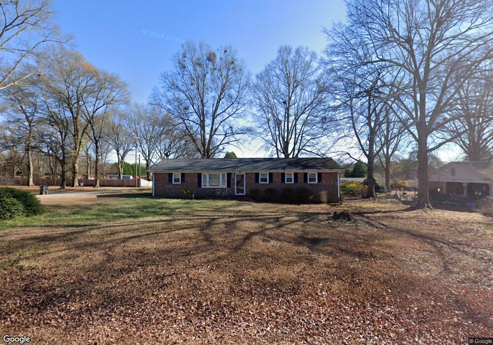 114 Elberta St, Inman, SC 29349 - photo 1