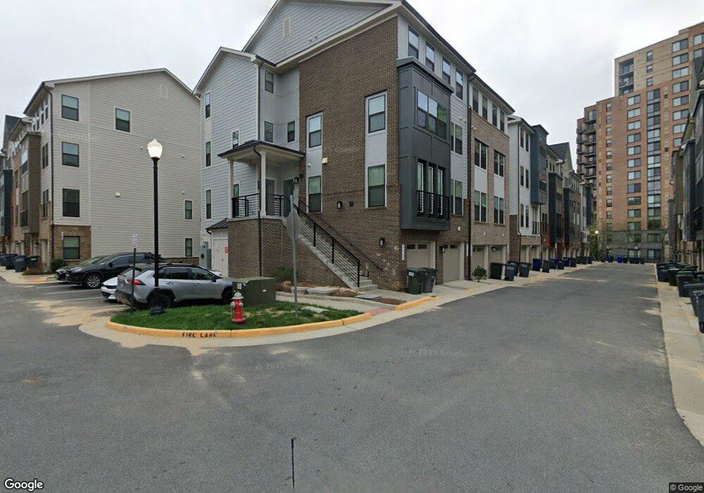 5669 Stephanie Tessa Way unit 35, Huntington, VA 22303 - photo 1