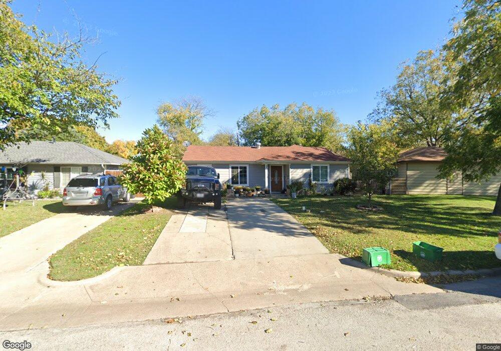 605 Cimarron Trace, Grand Prairie, TX 75051 - photo 1