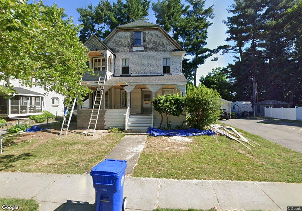 27 Warwick Rd, West Newton, MA 02465 - photo 1