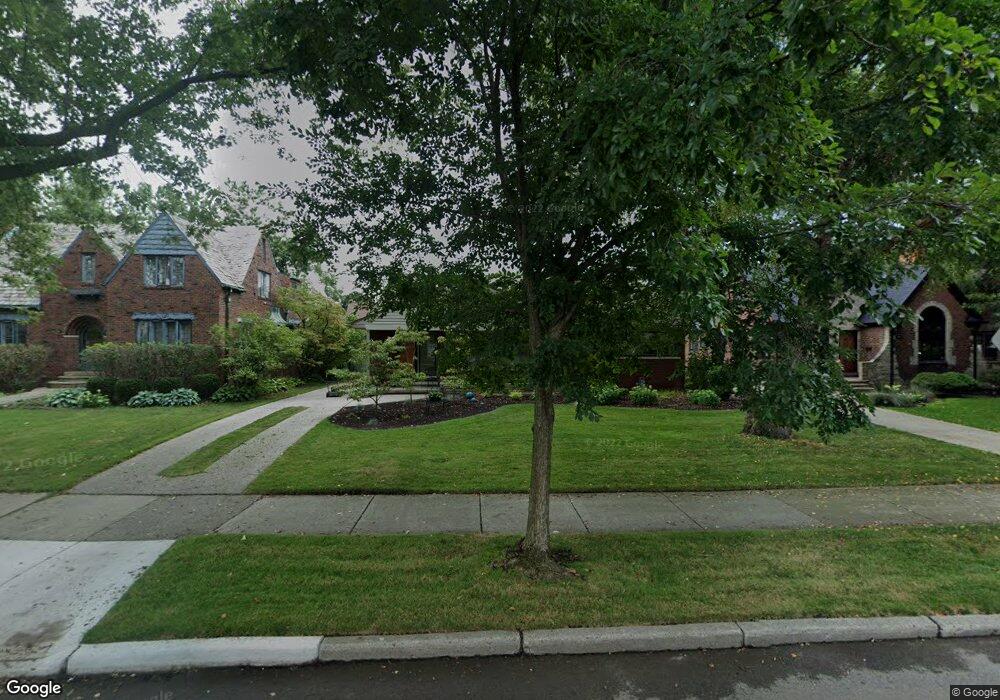 632 Barrington Rd, Grosse Pointe Farms, MI 48230 - photo 1