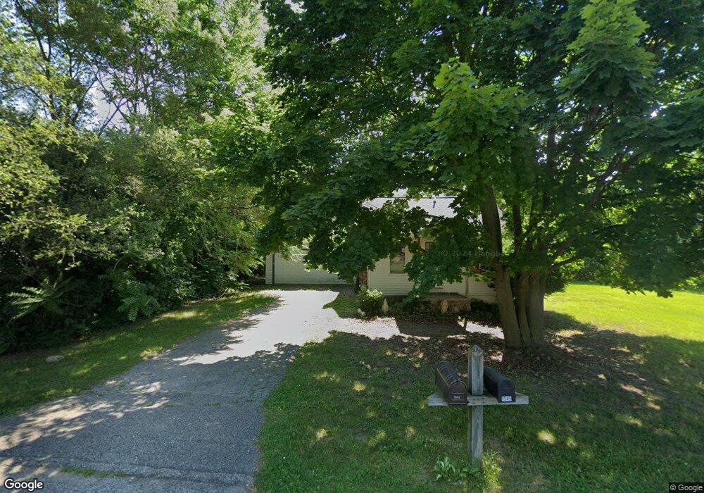 1545 Cypress St, West Bloomfield, MI 48324 - photo 1