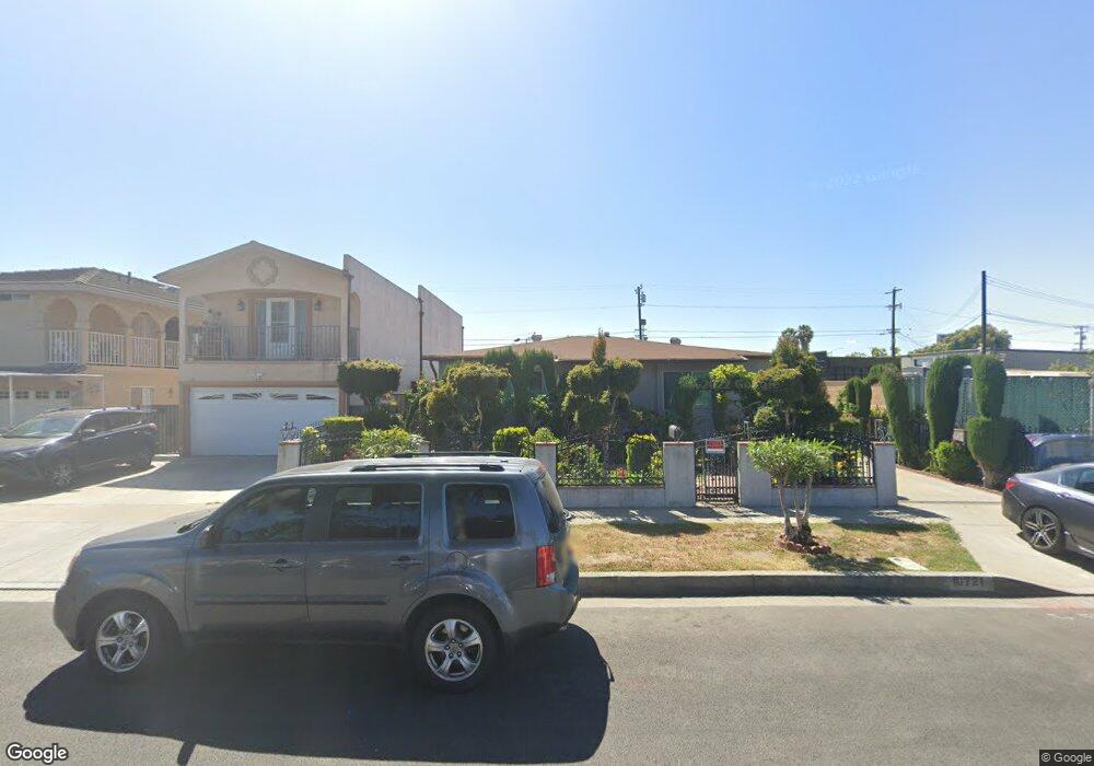 10721 Capistrano Ave, Lynwood, CA 90262 - photo 1