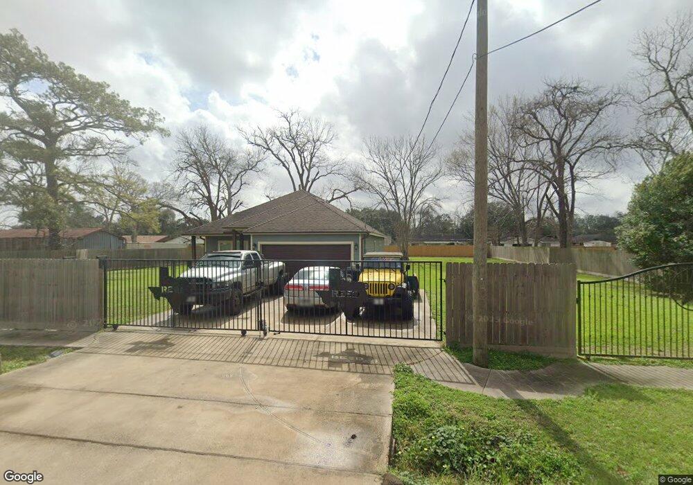 314 E Southland Ave, Alvin, TX 77511 - photo 1