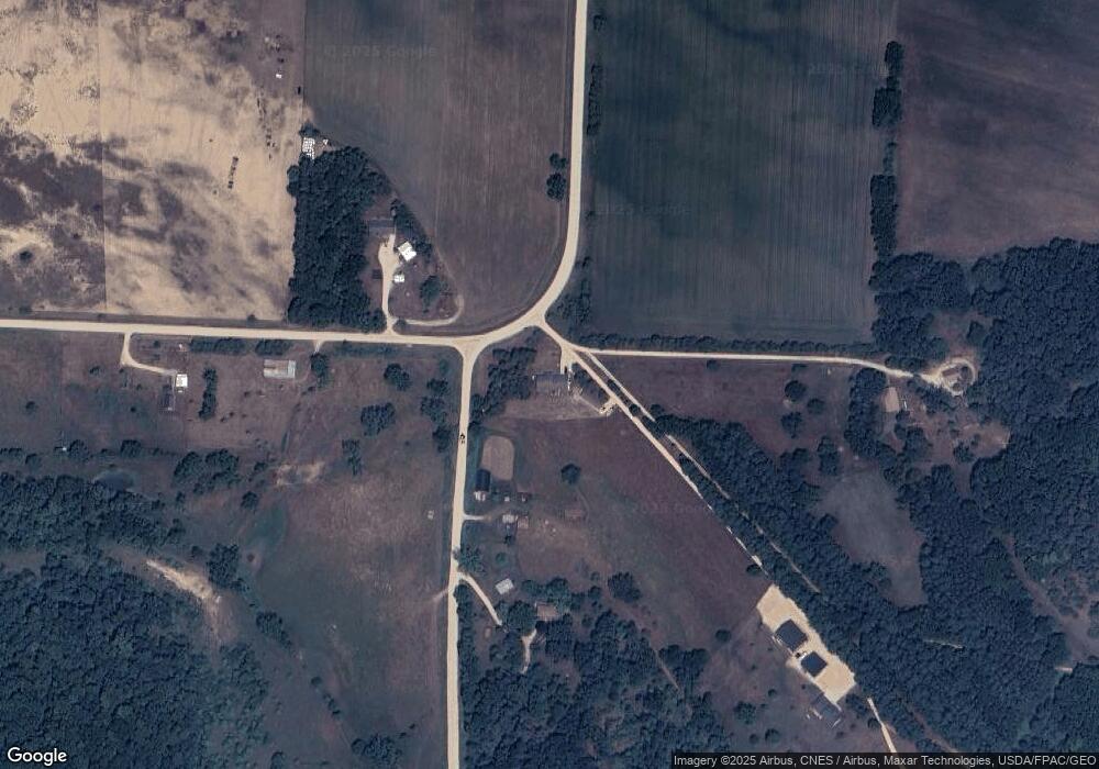 2543 Sandalot Ln, New Albin, IA 52160 - photo 1