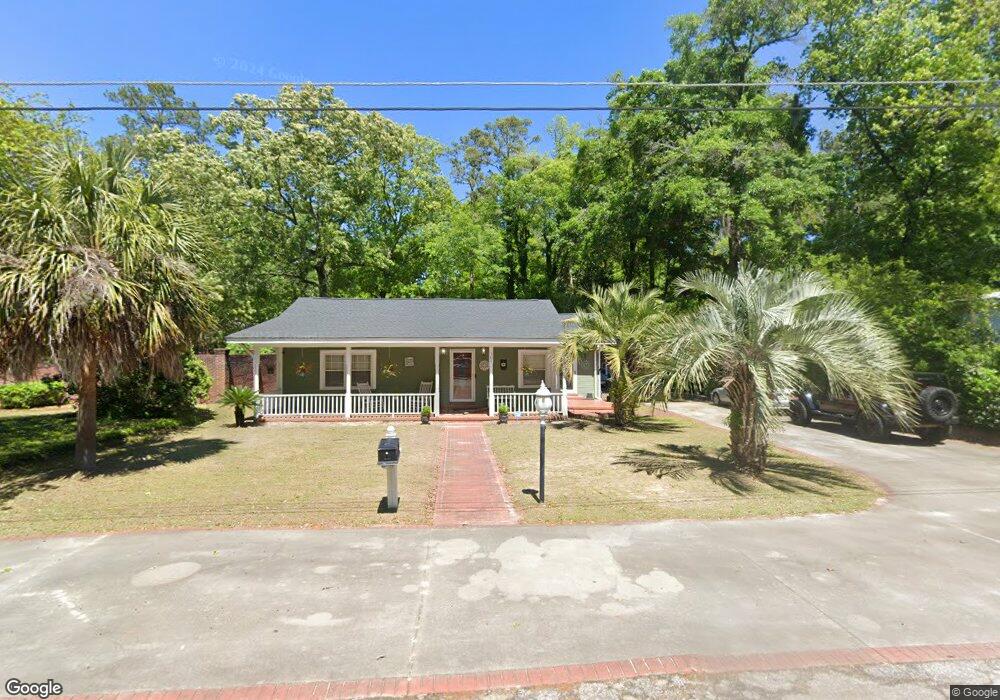 305 Logan St, Kingstree, SC 29556 - photo 1