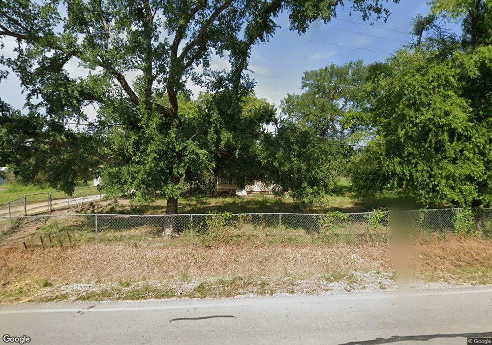 908 Silver Creek Azle Rd, Azle, TX 76020 - photo 1