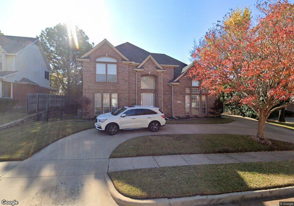 924 Carousel Dr, Bedford, TX 76021 - photo 1