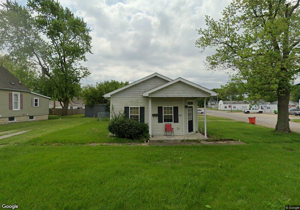 3233 Broadway Ave, Mattoon, IL 61938 - photo 1