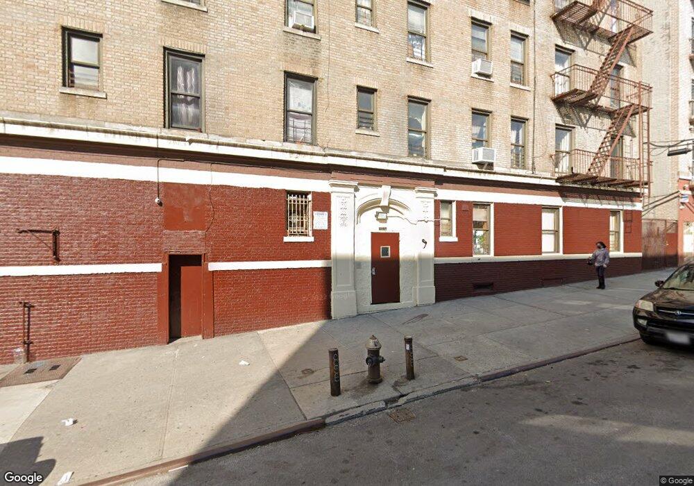 2463 Tiebout Ave, Bronx, NY 10458 - photo 1