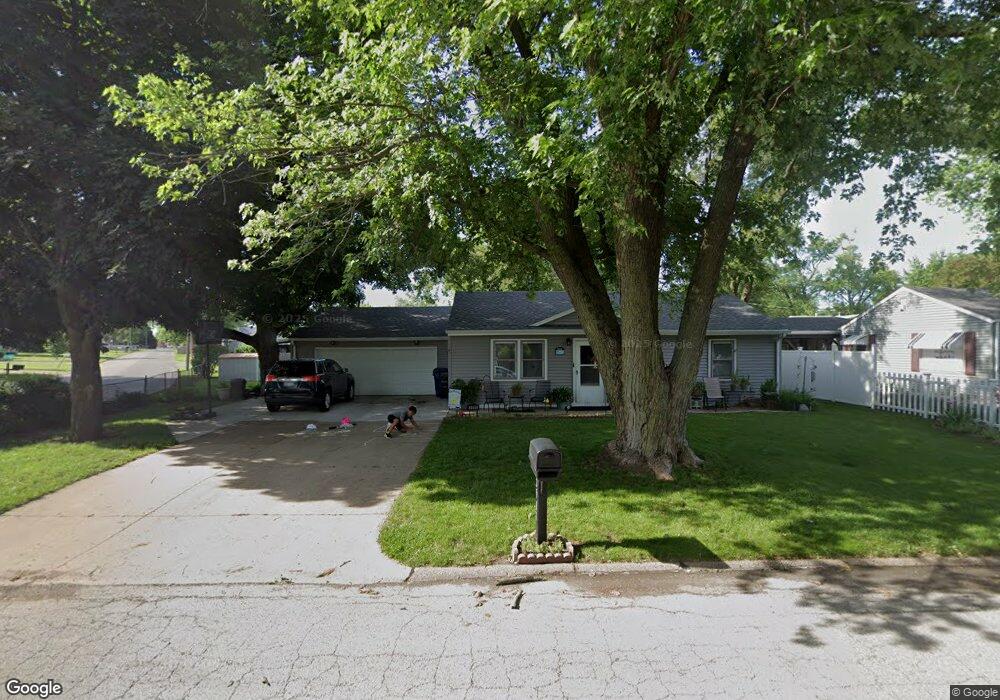 2511 W 71st St, Davenport, IA 52806 - photo 1