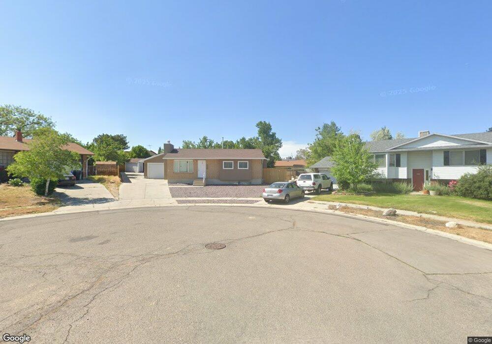 6258 S Balsa Cir, West Jordan, UT 84081 - photo 1