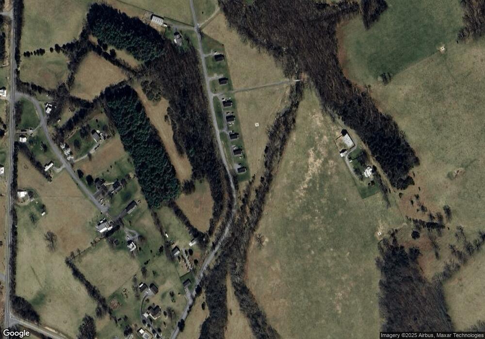 518 Hinton Rd, Luray, VA 22835 - photo 1