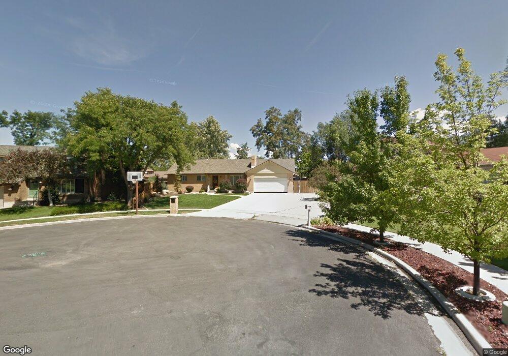 841 Lyndy Dr, Midvale, UT 84047 - photo 1