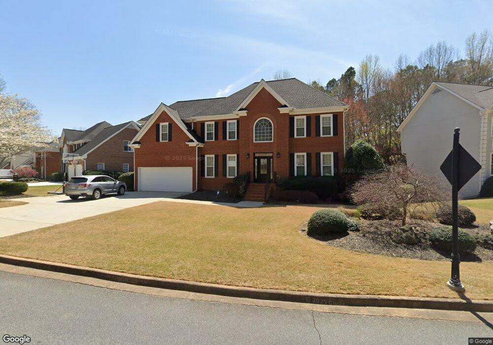 10670 Tuxford Dr, Alpharetta, GA 30022 - photo 1
