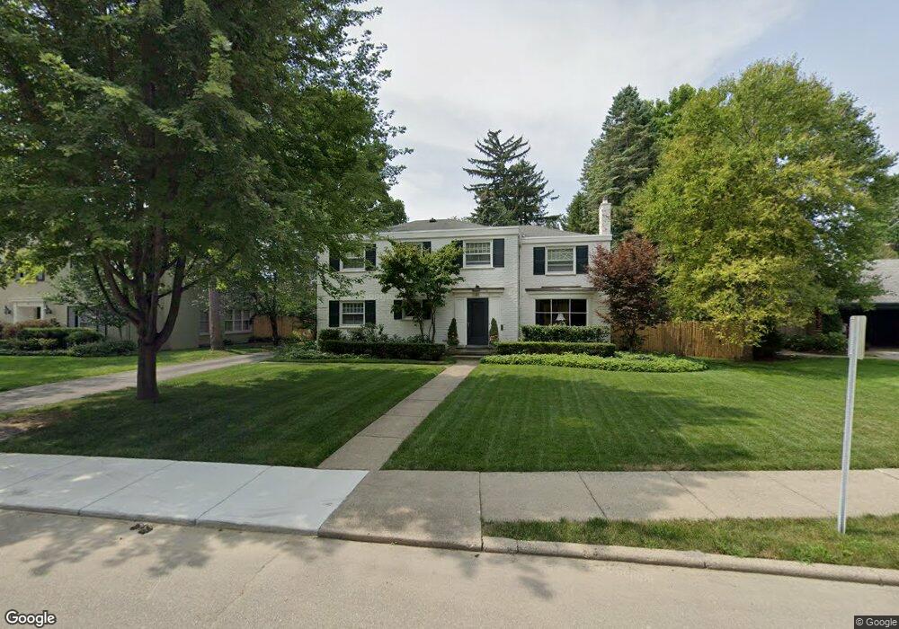 23 Elm Ct, Grosse Pointe Farms, MI 48236 - photo 1