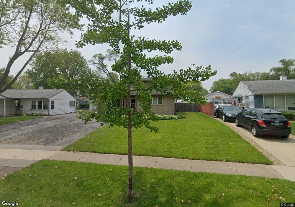 3601 Wren Ln, Rolling Meadows, IL 60008 - photo 1