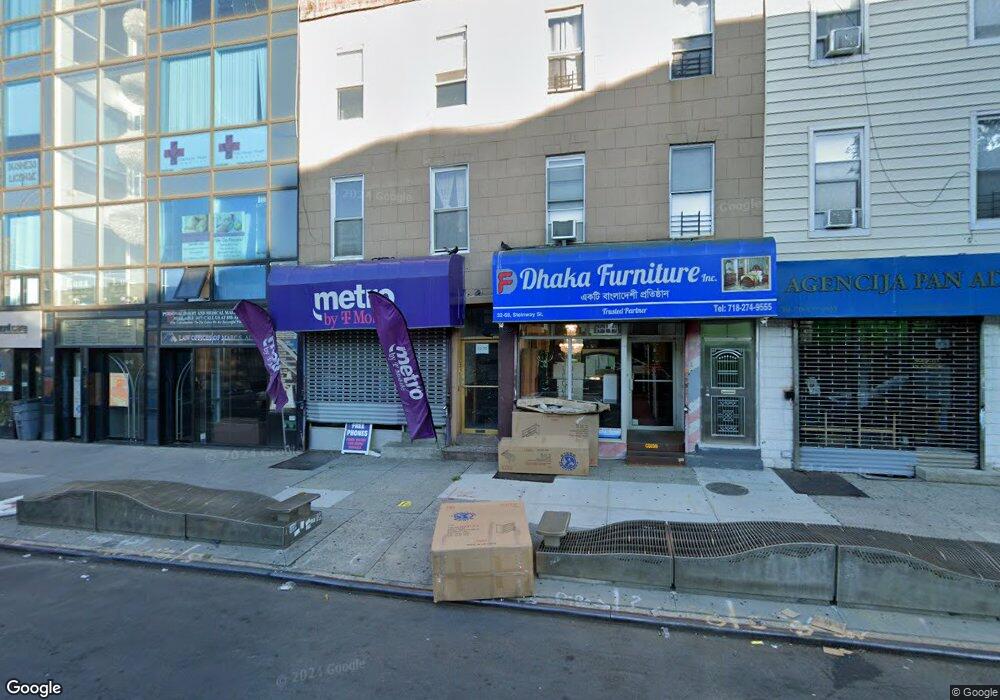 3270 Steinway St, Long Island City, NY 11103 - photo 1