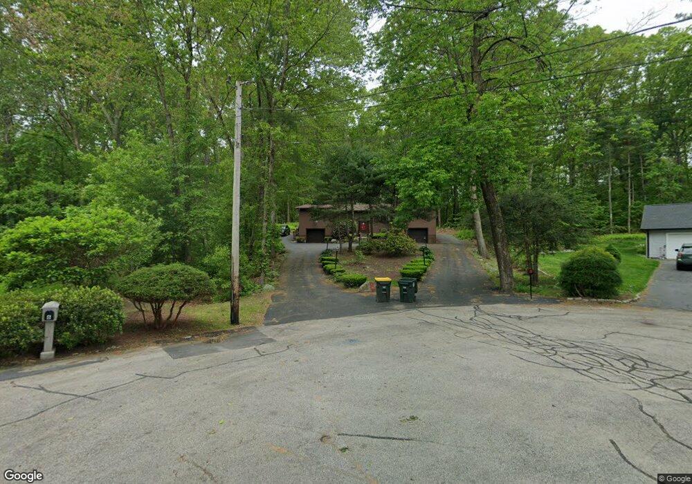 8 Greenbrier Ct W, Greenville, RI 02828 - photo 1