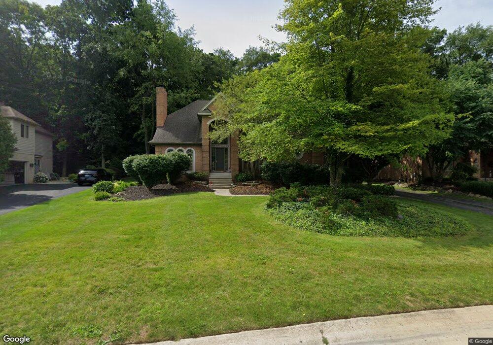 6403 W Oaks Dr, West Bloomfield, MI 48324 - photo 1