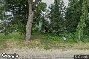402 W White Oak Rd, Forreston, IL 61030