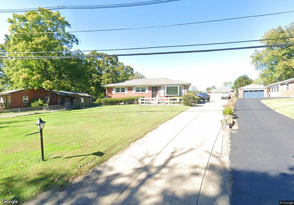 7109 E Manslick Rd, Louisville, KY 40228 - photo 1