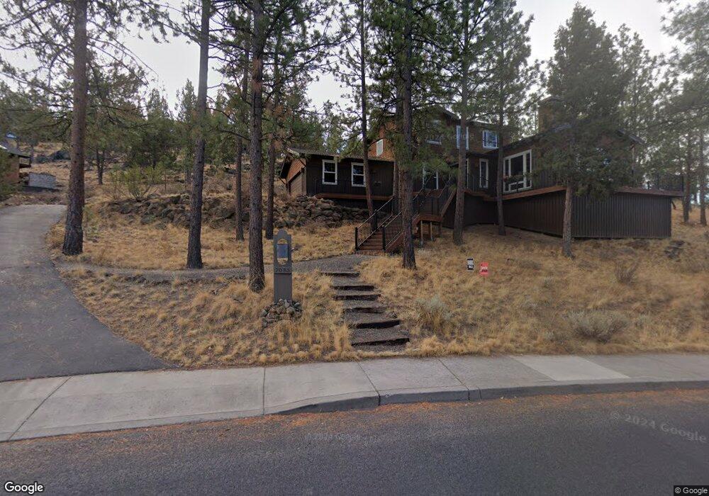 2033 NW Perspective Dr, Bend, OR 97703 - photo 1