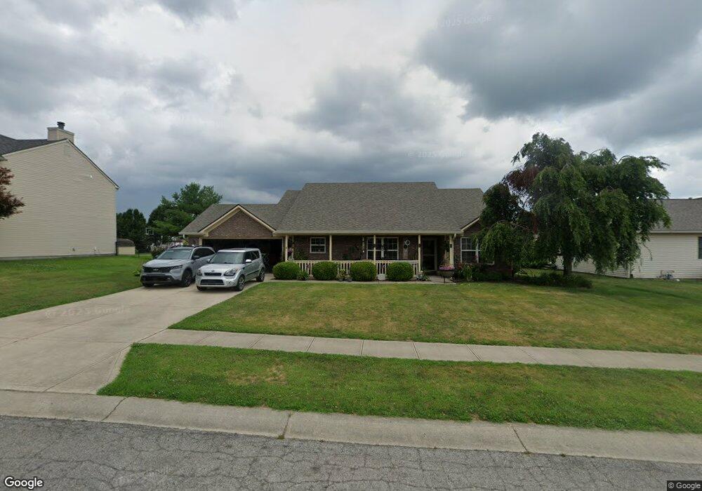 852 N Shore Blvd, Franklin, IN 46131 - photo 1
