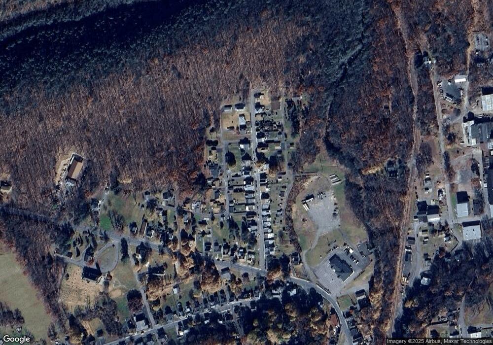 202 Lauderburn Ave, Weatherly, PA 18255 - photo 1