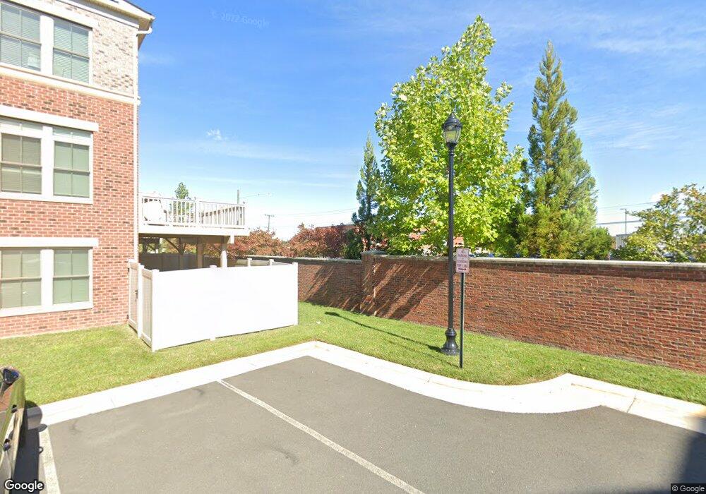 2163 Chadlington Rd, Falls Church, VA 22043 - photo 1