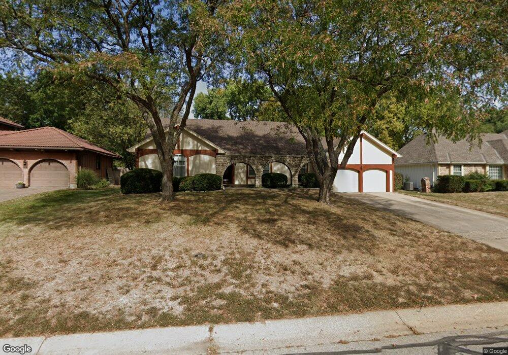 10614 W 70th Terrace, Shawnee, KS 66203 - photo 1