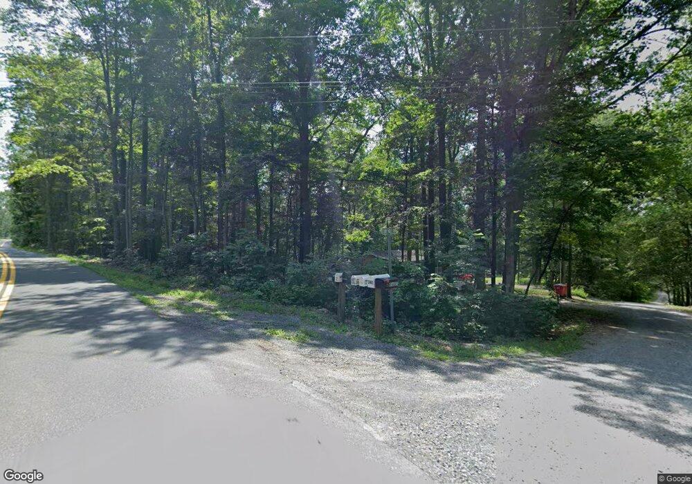 15 Cubby Hole Ln, Berkeley Springs, WV 25411 - photo 1