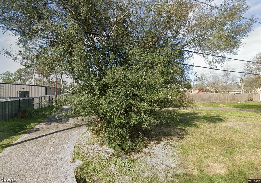 521 Wainwright St, Houston, TX 77022 - photo 1