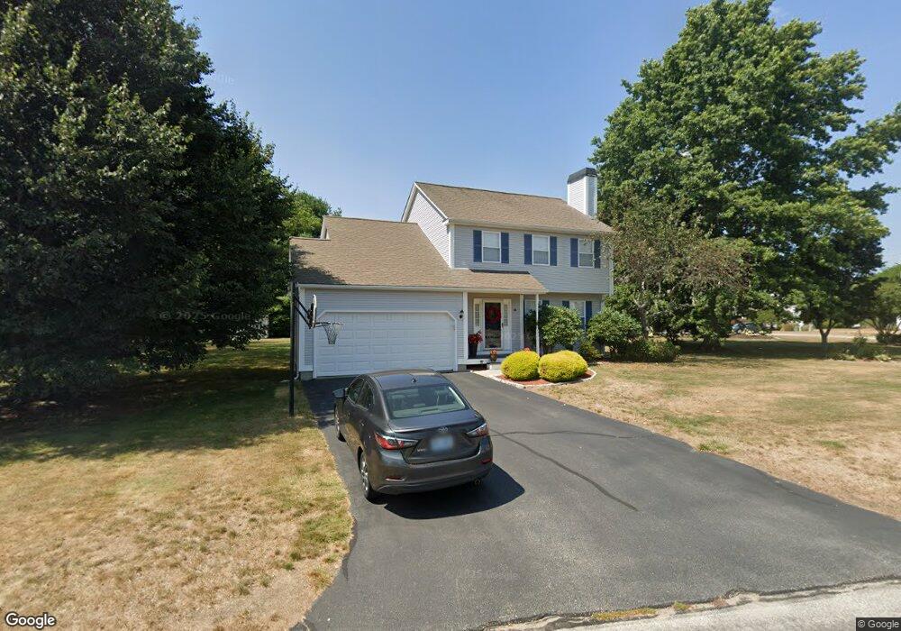 66 Straw Ln, Wakefield, RI 02879 - photo 1