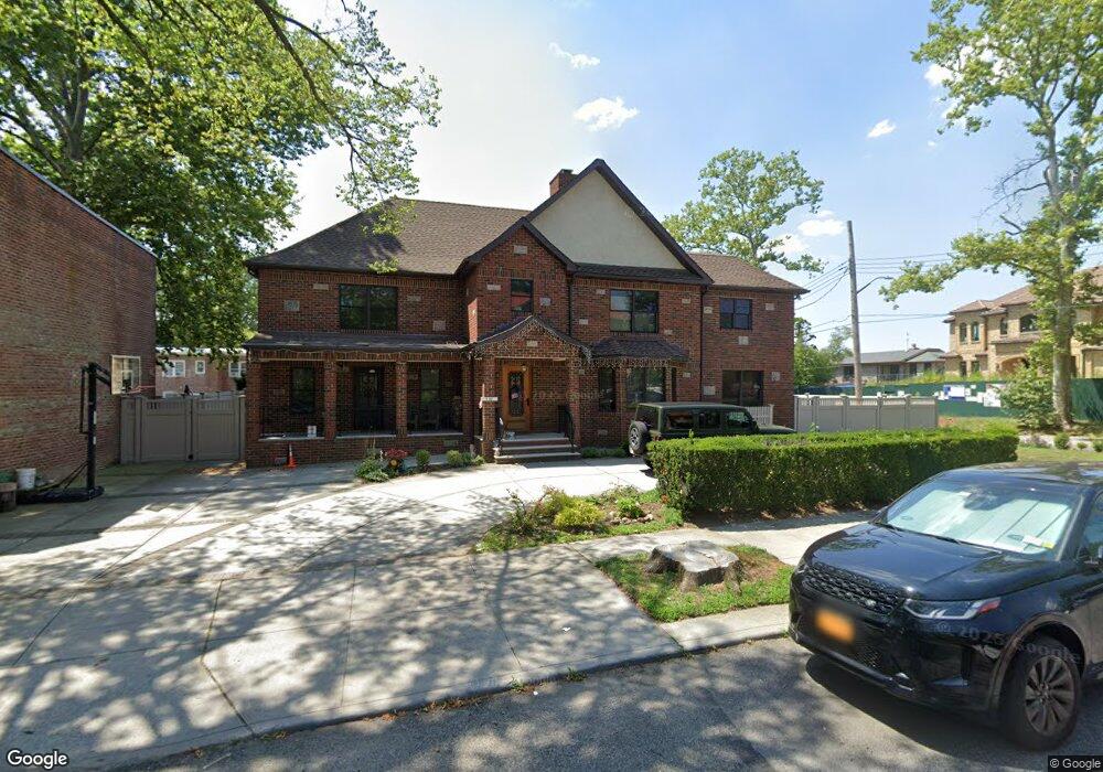 602 160th St, Whitestone, NY 11357 - photo 1