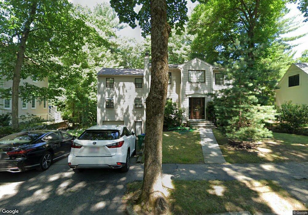 11 Drew Rd, Chestnut Hill, MA 02467 - photo 1