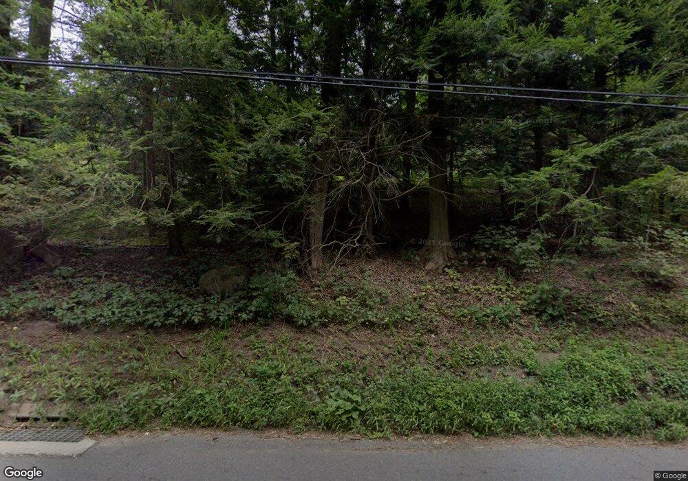 33 White Deer Rocks Rd, Woodbury, CT 06798 - photo 1