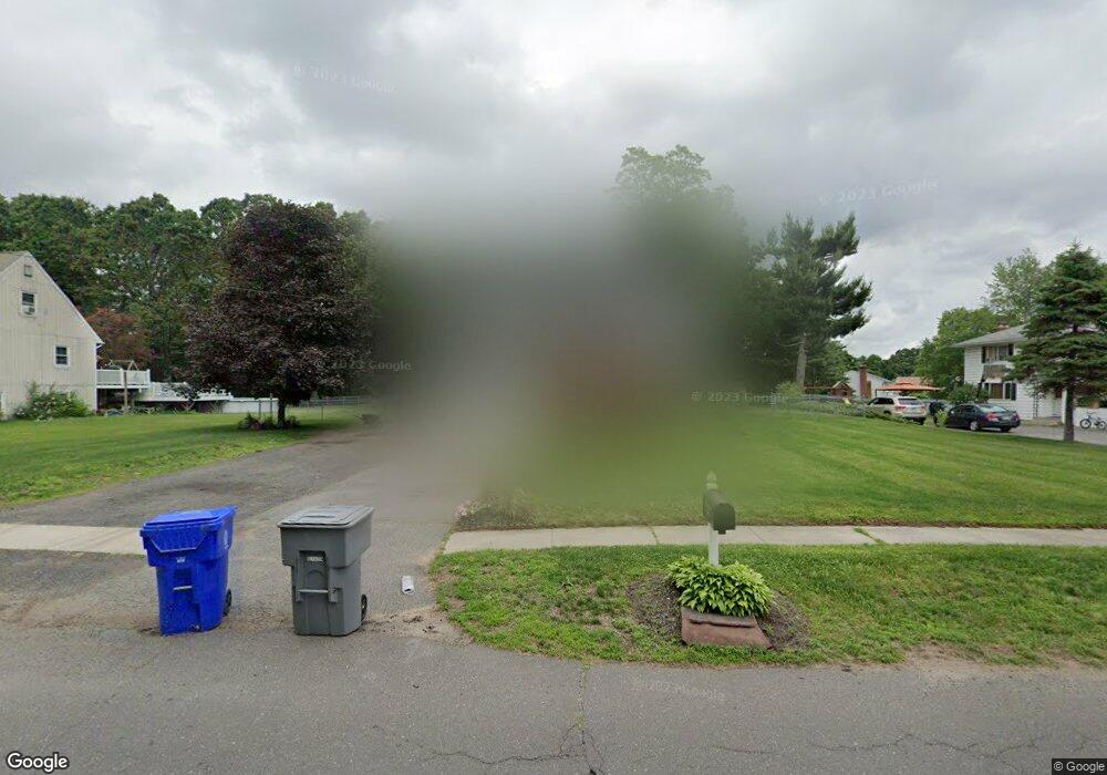 14 Prior Rd, Enfield, CT 06082 - photo 1