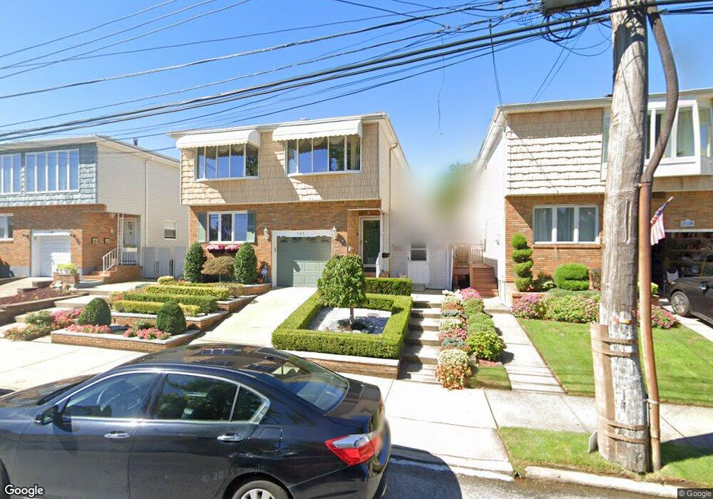 105 Twombly Ave, Staten Island, NY 10306 - photo 1