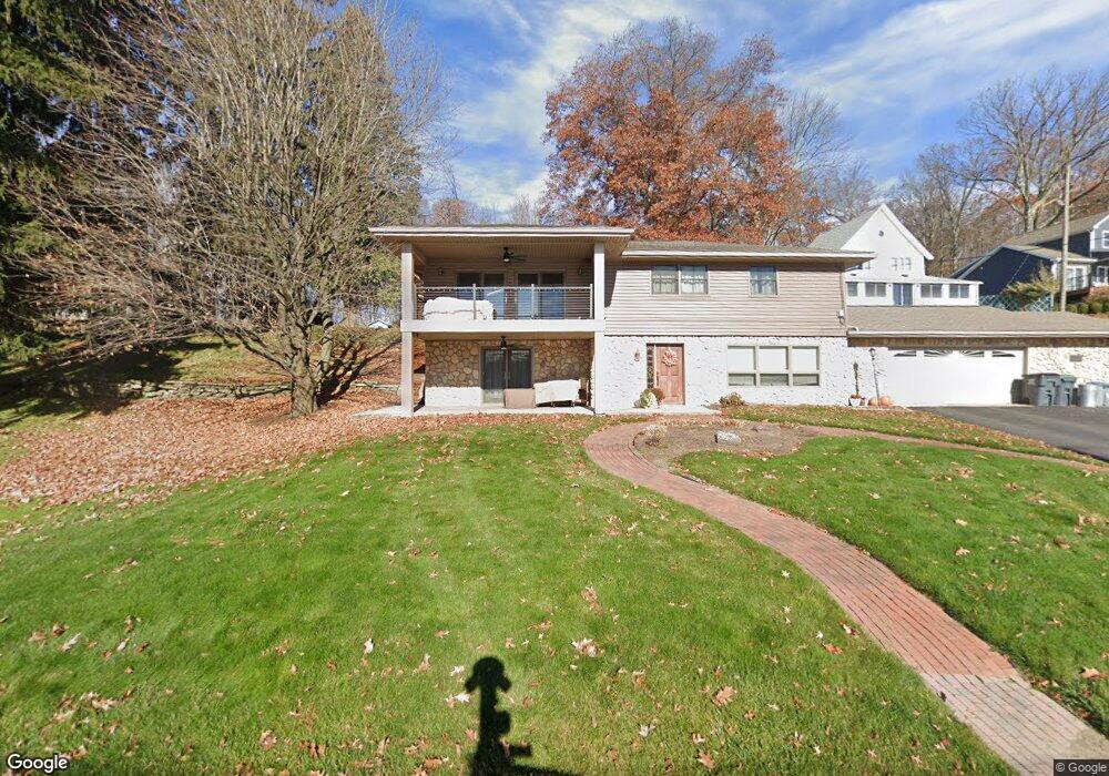 1569 Lakeside Dr, Harveys Lake, PA 18618 - photo 1