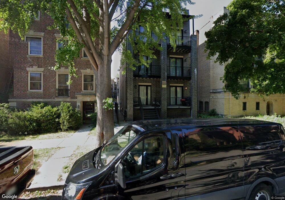 6126 N Mozart St, Chicago, IL 60659 - photo 1