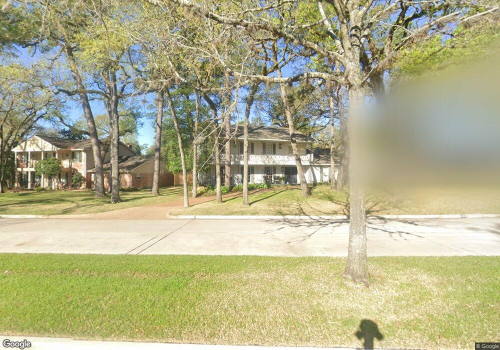 659 W Forest Dr, Houston, TX 77079 - photo 1