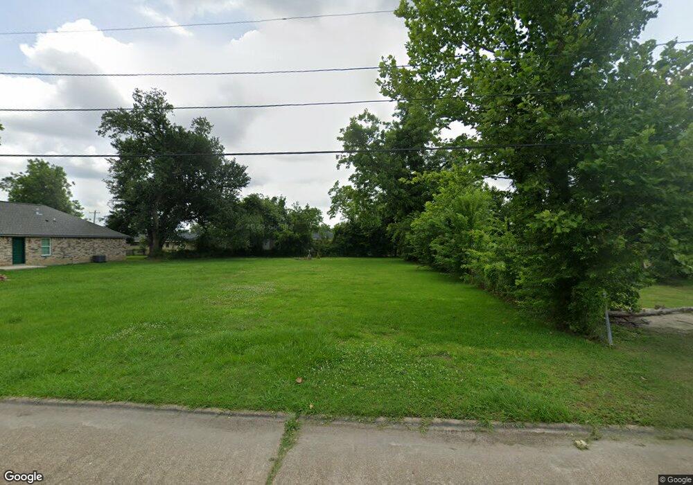 317 S Lyons St, Lake Charles, LA 70601 - photo 1