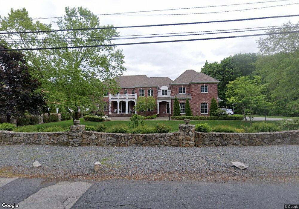 1040 Metropolitan Ave, Milton, MA 02186 - photo 1