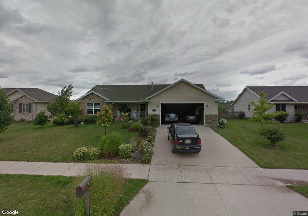 212 Genesis Dr, Evansville, WI 53536 - photo 1