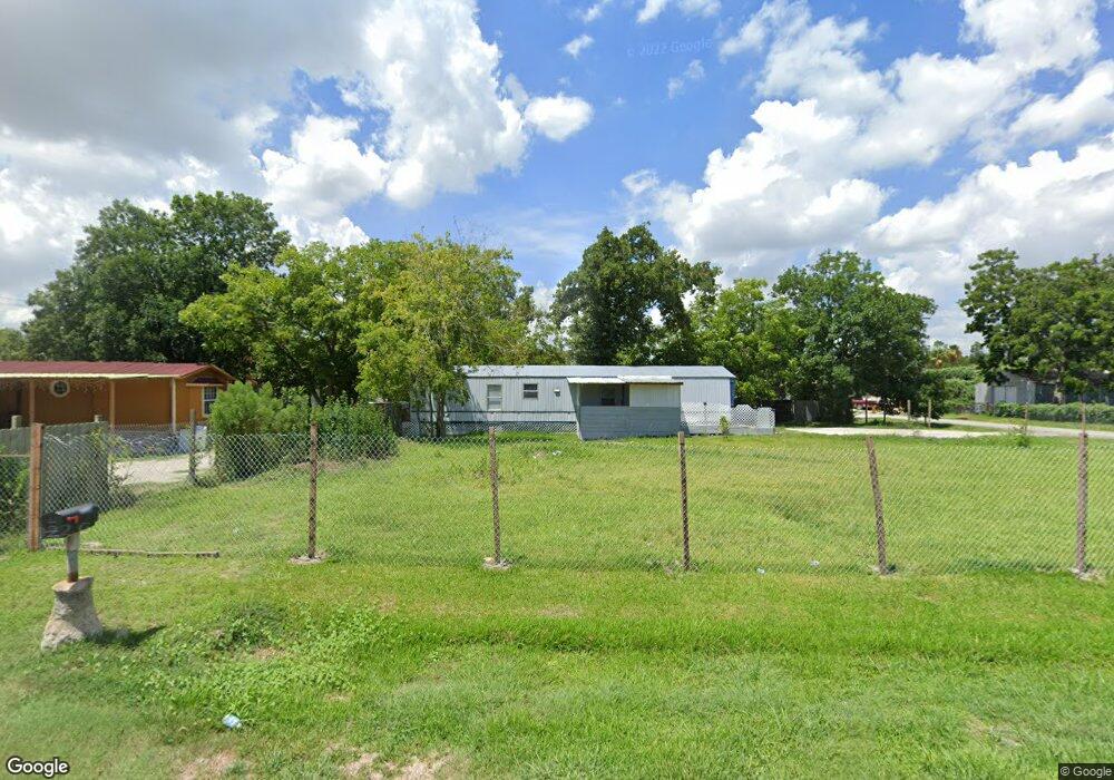 834 Beacon St, Houston, TX 77015 - photo 1