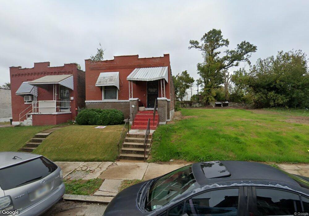 4122 Camellia Ave, Saint Louis, MO 63115 - photo 1