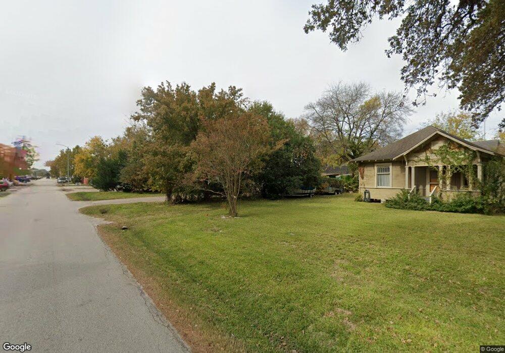 621 W 26th St, Houston, TX 77008 - photo 1